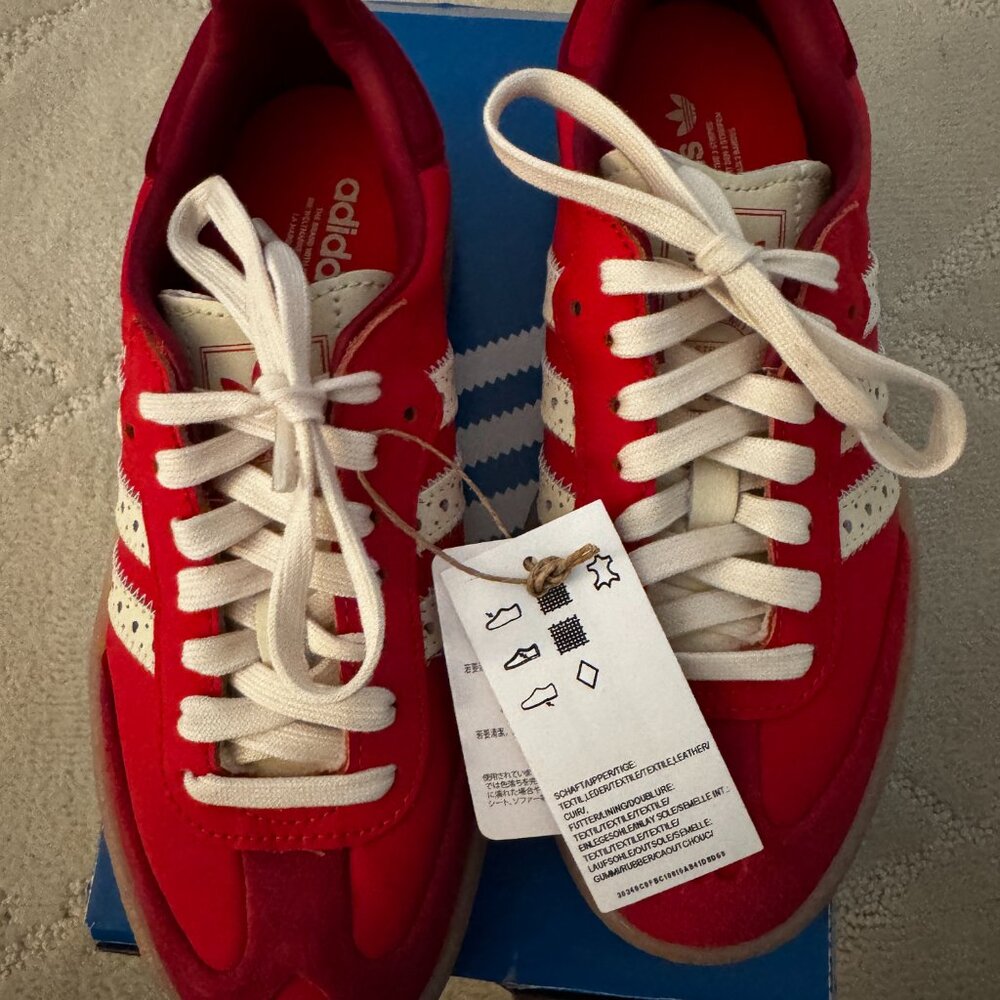 Adidas Samba Red and Cream Sneakers Valentine Heart cutout - Picture 4 of 6